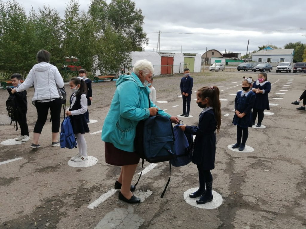 Жатақхана порно фильмін онлайн көру